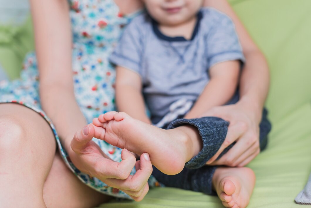Rozwój stopy dziecka a znaczenie profilaktycznego obuwia – praktyczne porady dla rodziców