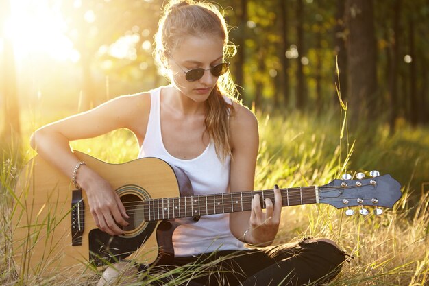 Muzyka jako terapia: jak dźwięki wpływają na zdrowie psychiczne